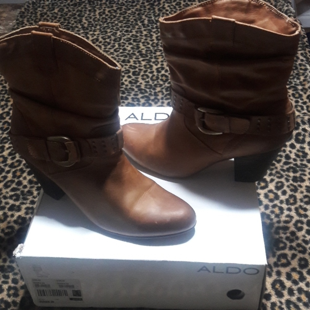 Mid Calf Cow Boy Boots